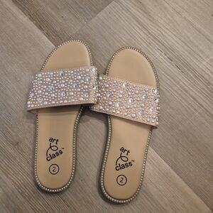 Art Class Women's Beige Pearl Sandals